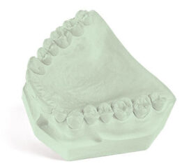 Green display model of dental stone